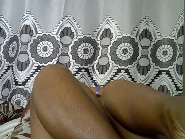 hot-mellissa live cam on BongaCams
