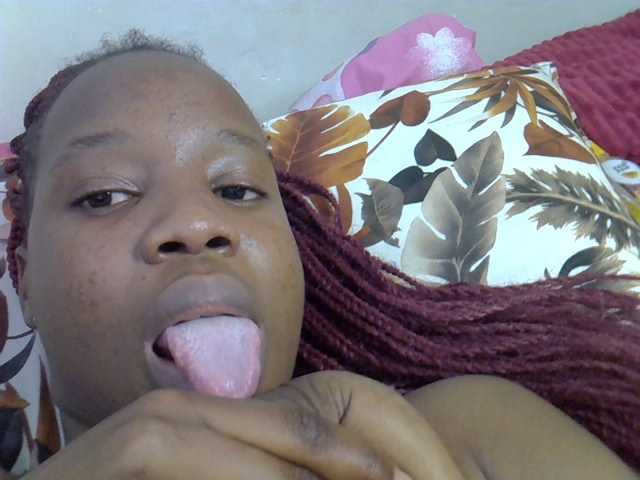 hot-mellissa live cam on BongaCams