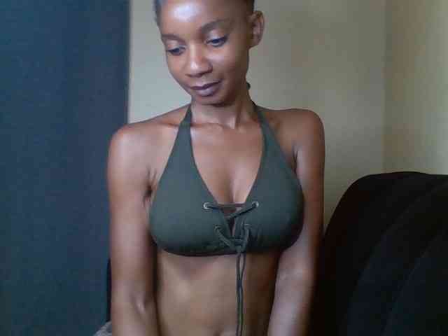 Littlekimmie webcam