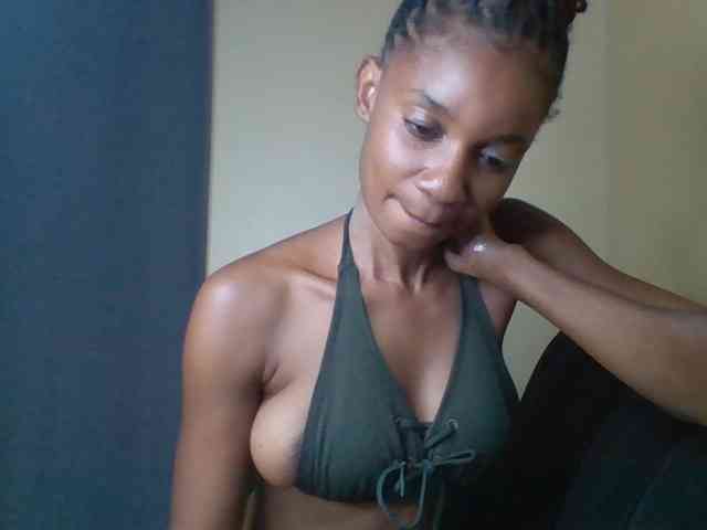 Littlekimmie webcam
