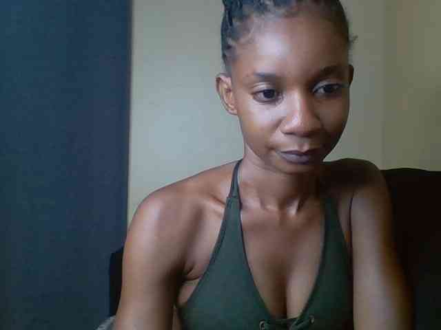 Littlekimmie webcam