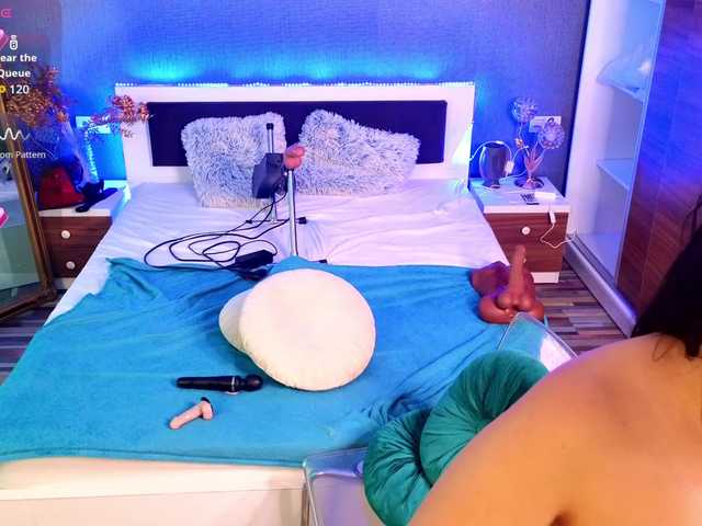 EmmaGunner live cam on BongaCams