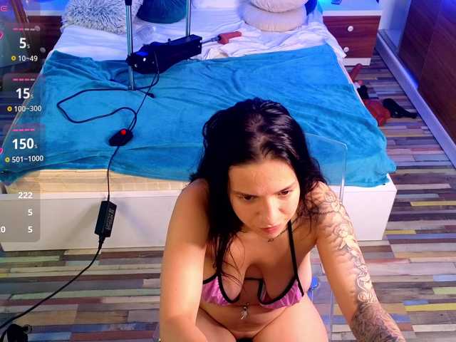EmmaGunner live cam on BongaCams