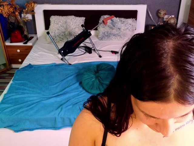 EmmaGunner live cam on BongaCams