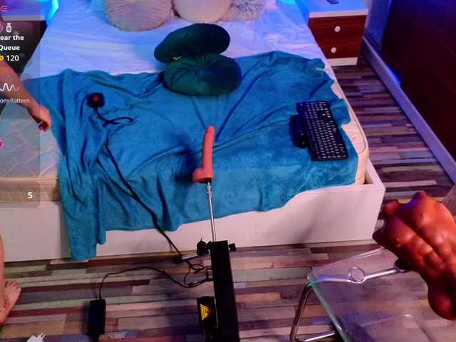 EmmaGunner live cam on BongaCams