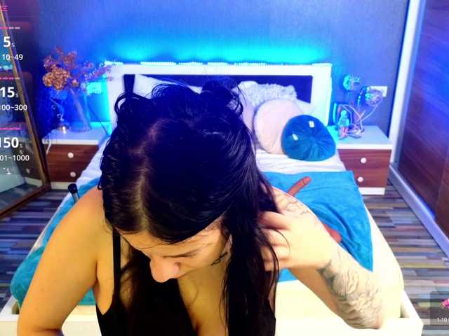 EmmaGunner live cam on BongaCams