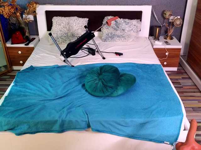 EmmaGunner live cam on BongaCams