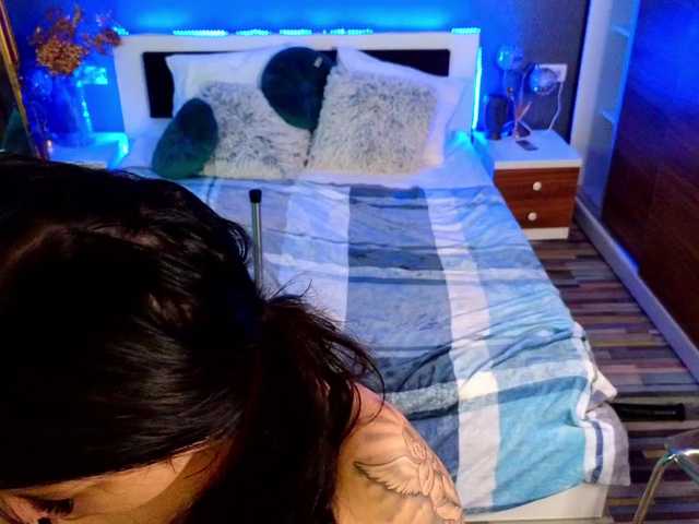 EmmaGunner live cam on BongaCams