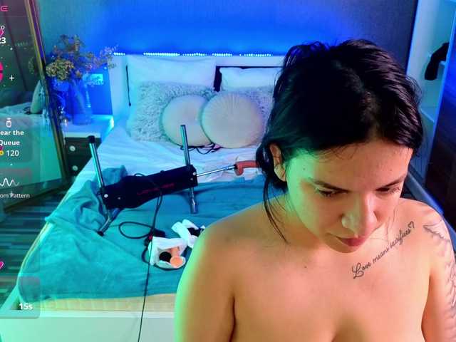 EmmaGunner live cam on BongaCams