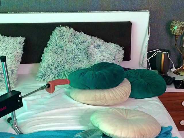 EmmaGunner live cam on BongaCams