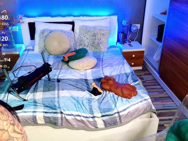 EmmaGunner live cam on BongaCams