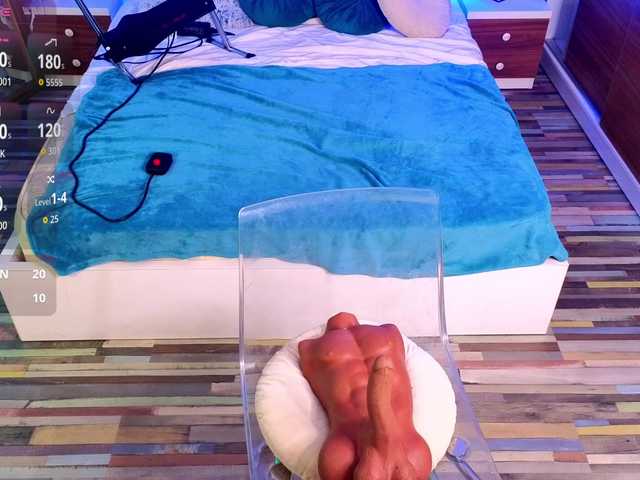 EmmaGunner live cam on BongaCams