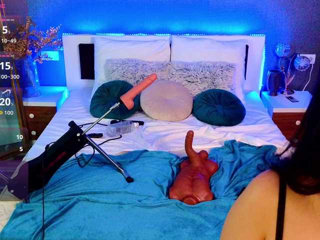 EmmaGunner live cam on BongaCams