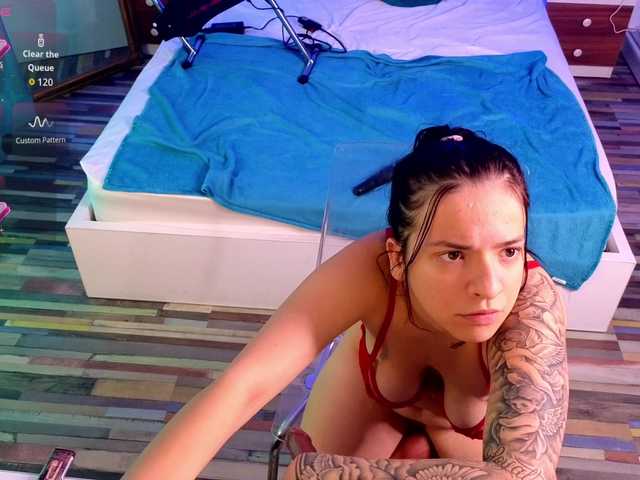EmmaGunner live cam on BongaCams