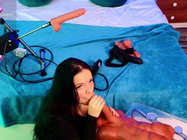 EmmaGunner live cam on BongaCams