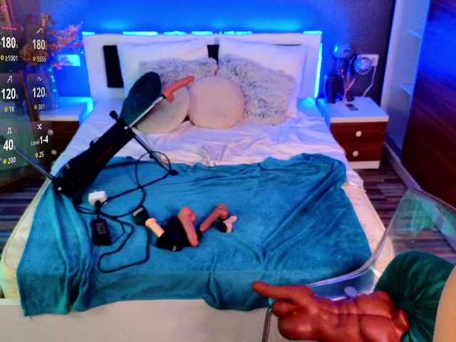EmmaGunner live cam on BongaCams