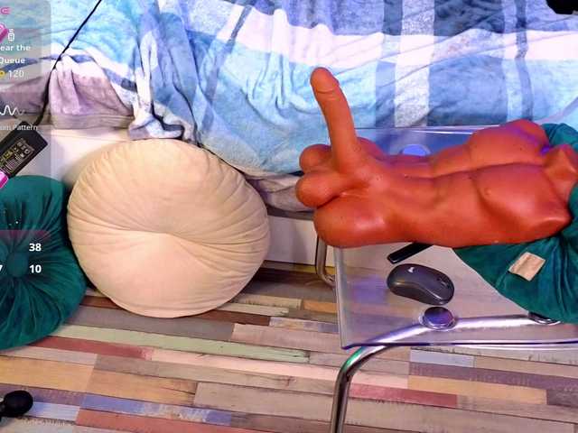 EmmaGunner live cam on BongaCams