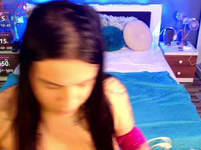 EmmaGunner live cam on BongaCams