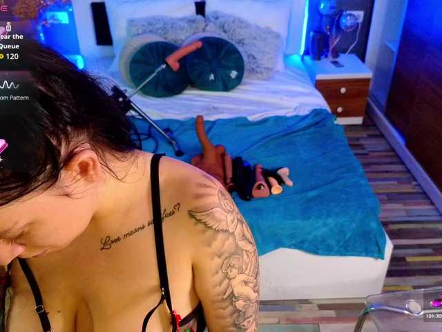 EmmaGunner live cam on BongaCams