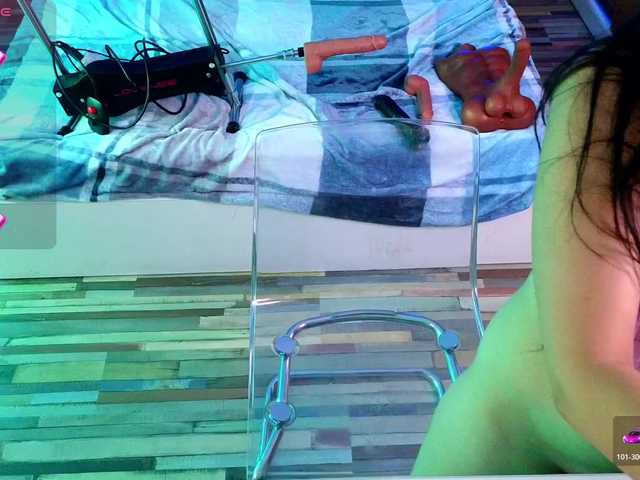 EmmaGunner live cam on BongaCams