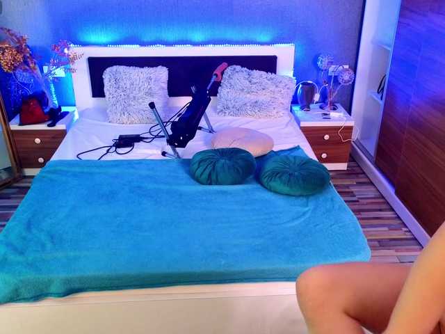 EmmaGunner live cam on BongaCams