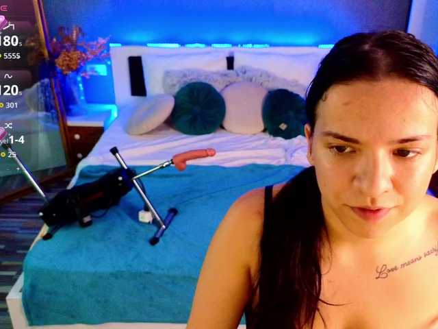EmmaGunner live cam on BongaCams