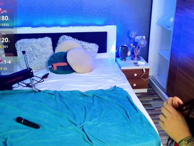 EmmaGunner live cam on BongaCams