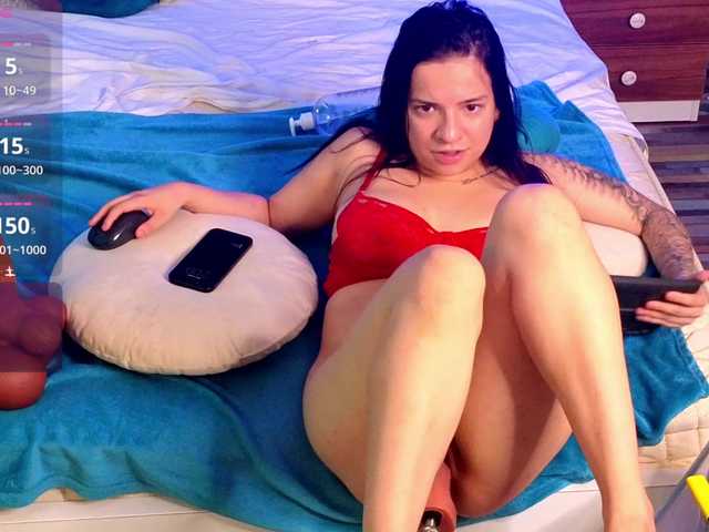 EmmaGunner live cam on BongaCams