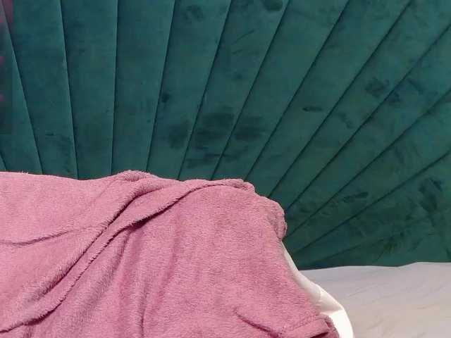 BrigitteRiss live cam preview