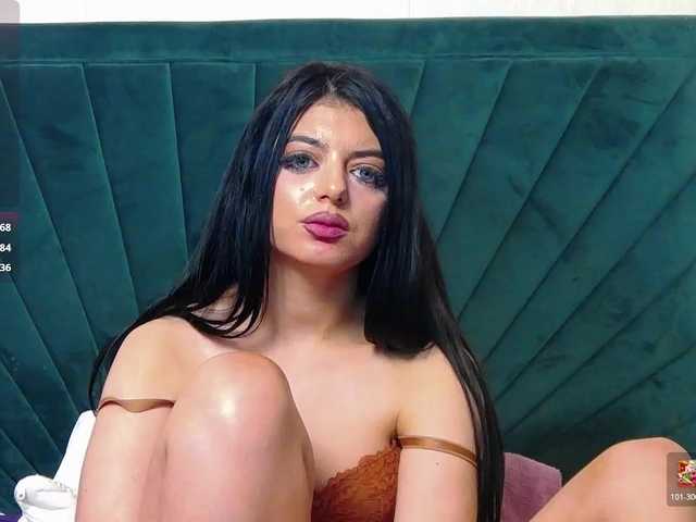 BrigitteRiss live cam