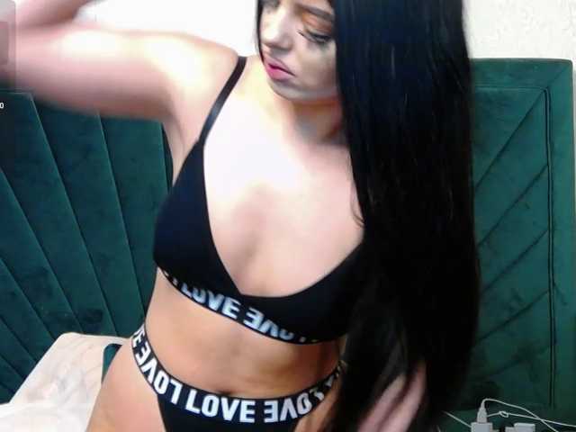 BrigitteRiss live cam on BongaCams