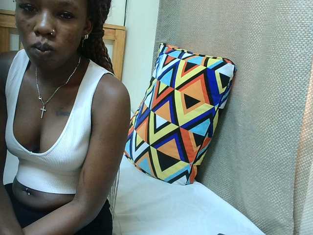 Malibhu live cam on BongaCams