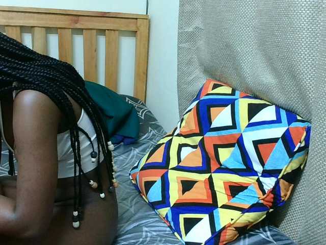 Malibhu, en directo ahora en BongaCams