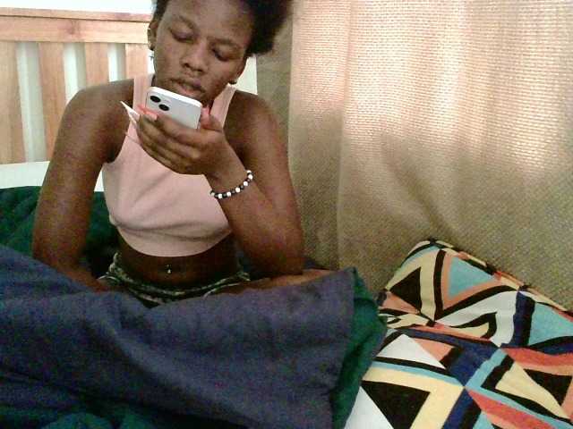 Malibhu live cam on BongaCams