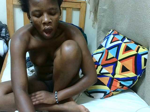 Malibhu live cam on BongaCams