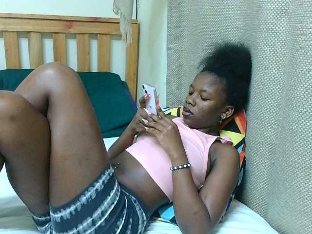 Malibhu live cam on BongaCams