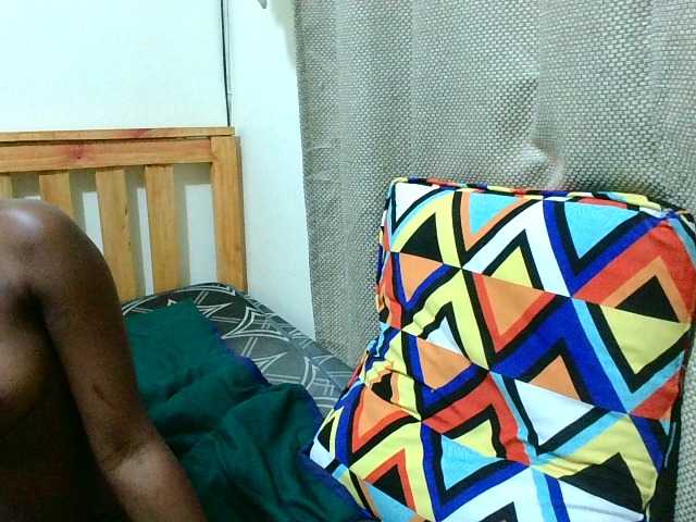 Malibhu live cam on BongaCams