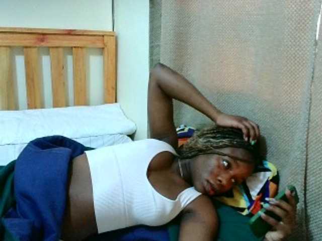 Malibhu live cam on BongaCams