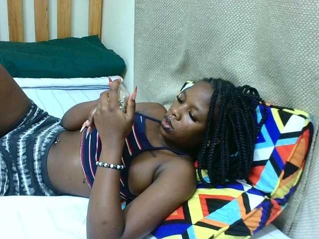Malibhu live cam on BongaCams