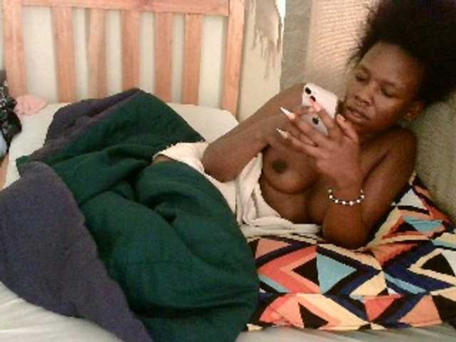 Malibhu live cam on BongaCams