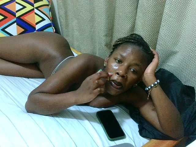 Malibhu live cam on BongaCams