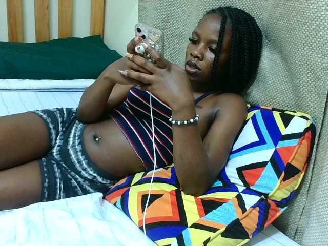 Malibhu live cam on BongaCams