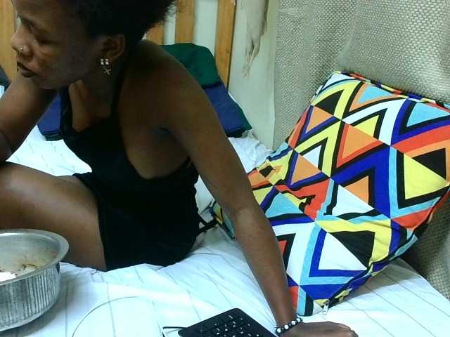 Malibhu live cam on BongaCams