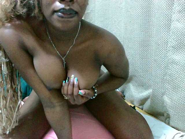 Malibhu live cam on BongaCams