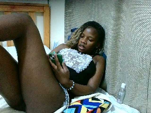 Malibhu live cam on BongaCams