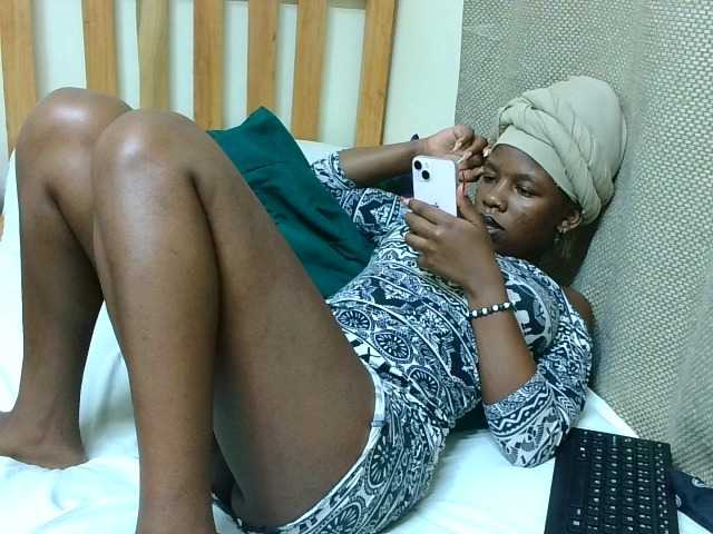 Malibhu live cam on BongaCams