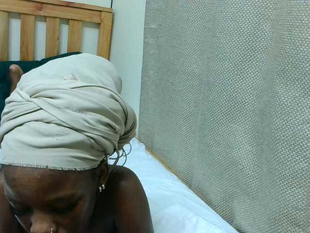 Malibhu live cam on BongaCams