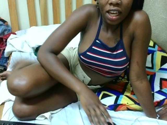 Malibhu, live now on BongaCams