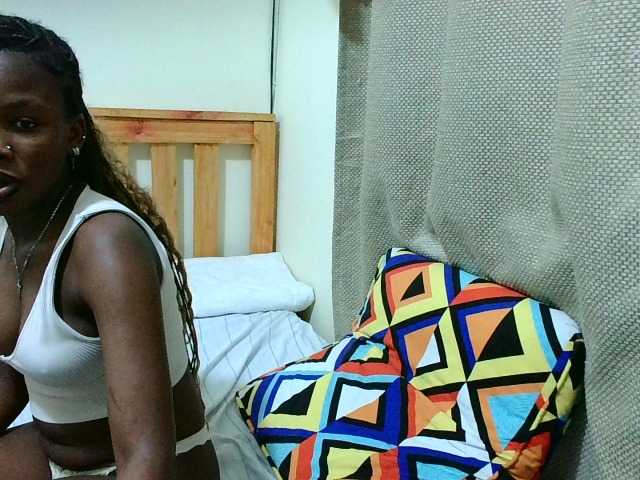 Malibhu live cam on BongaCams