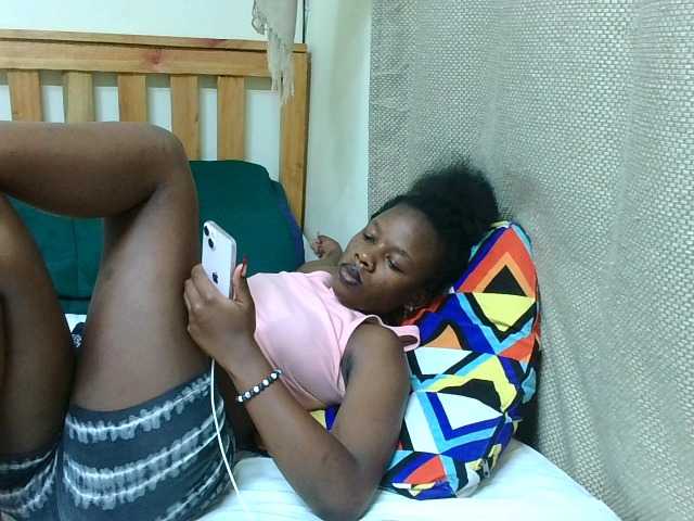 Malibhu live cam on BongaCams